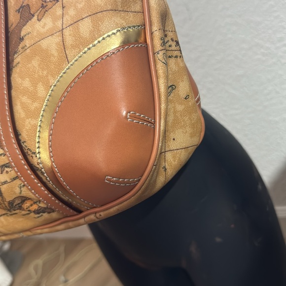 Alviero Martini Tan Map Print Women's Bag - Picture 2 of 11